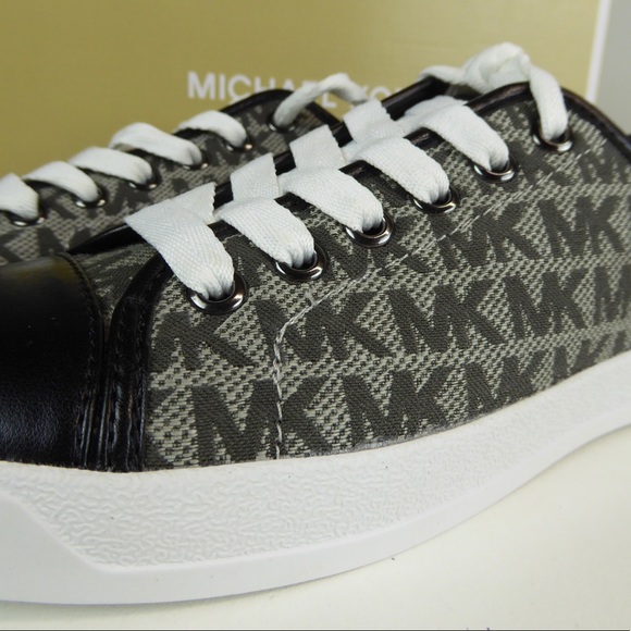 Michael Kors Logo City Sneakers Shoes MK NIB - Picture 2 of 7